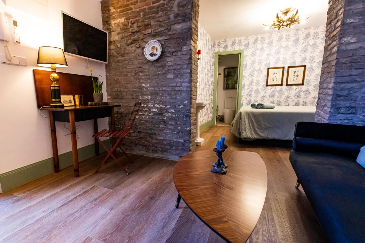 Gaviota Apartment *